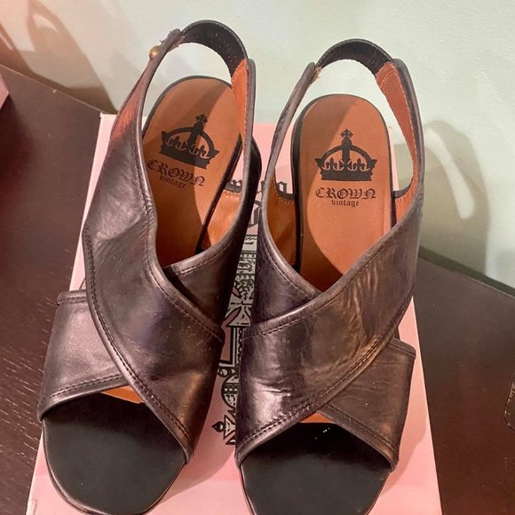 CROWN VINTAGE Black leather Wedge Slip On Open Toe - Picture 2 of 11